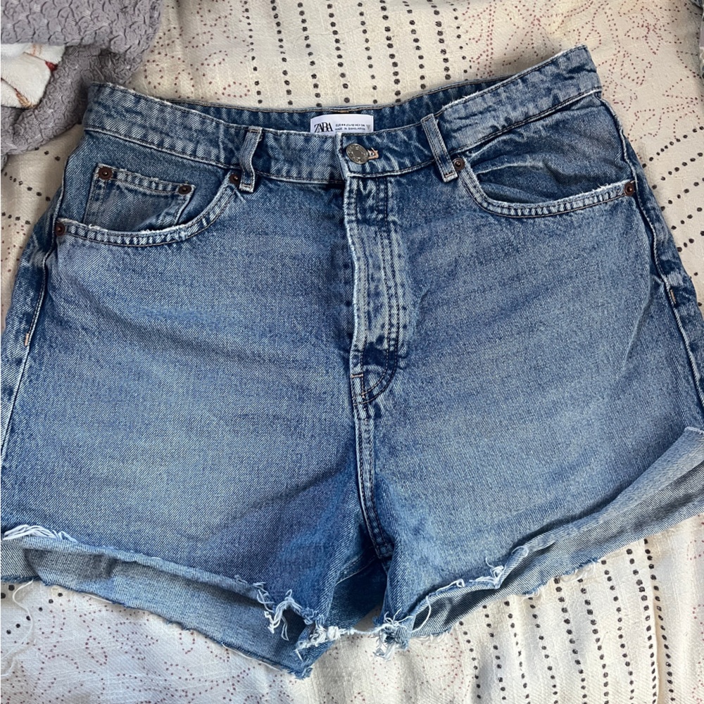 Zara Shorts